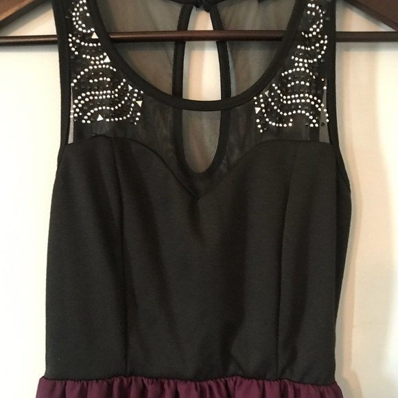 Juniors Maroon & Black High/Low Dress With Lace Overlay @ Top Size Small - Picture 4 of 6